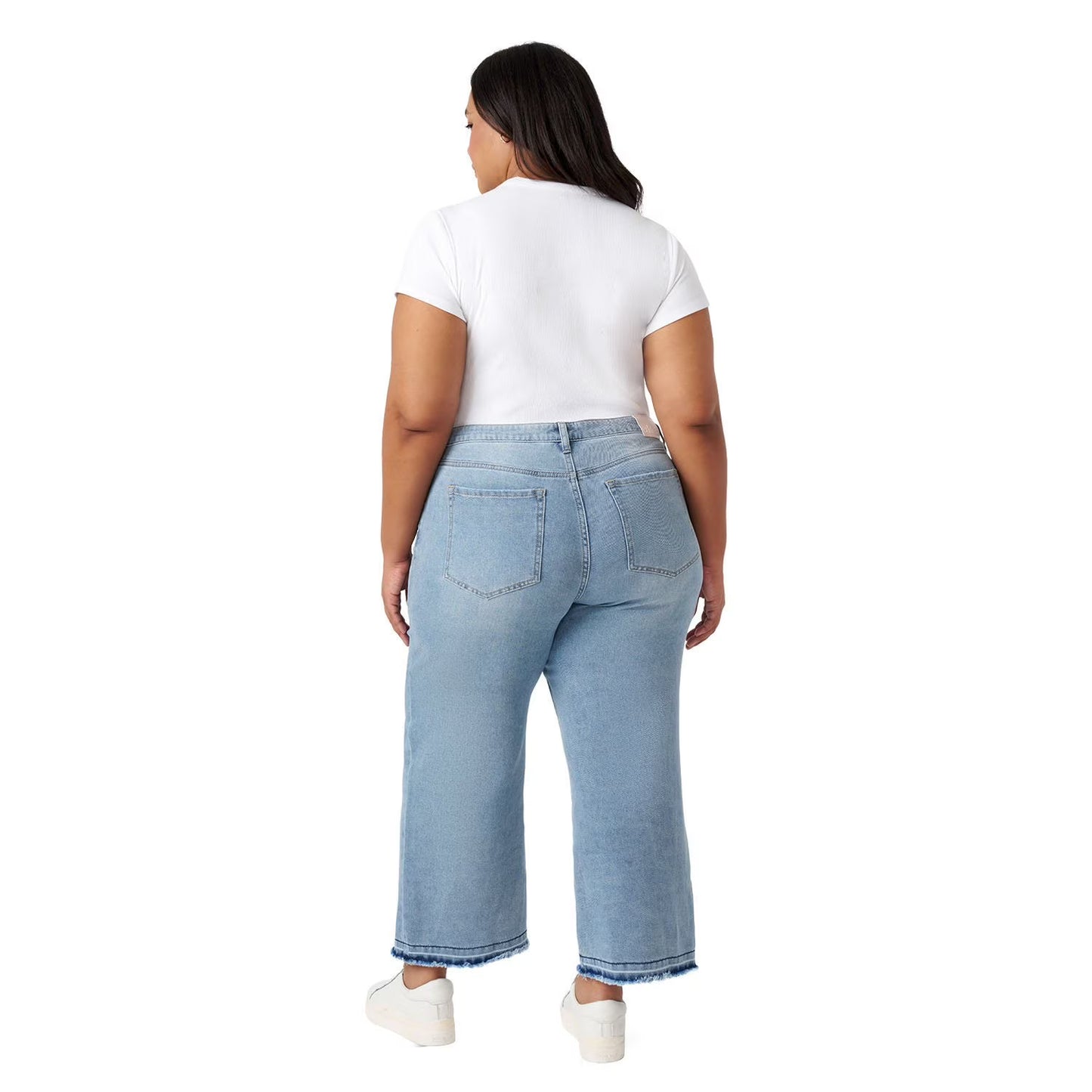 Edited by Hunter McGrady Women's Wide Leg Crop Jean
