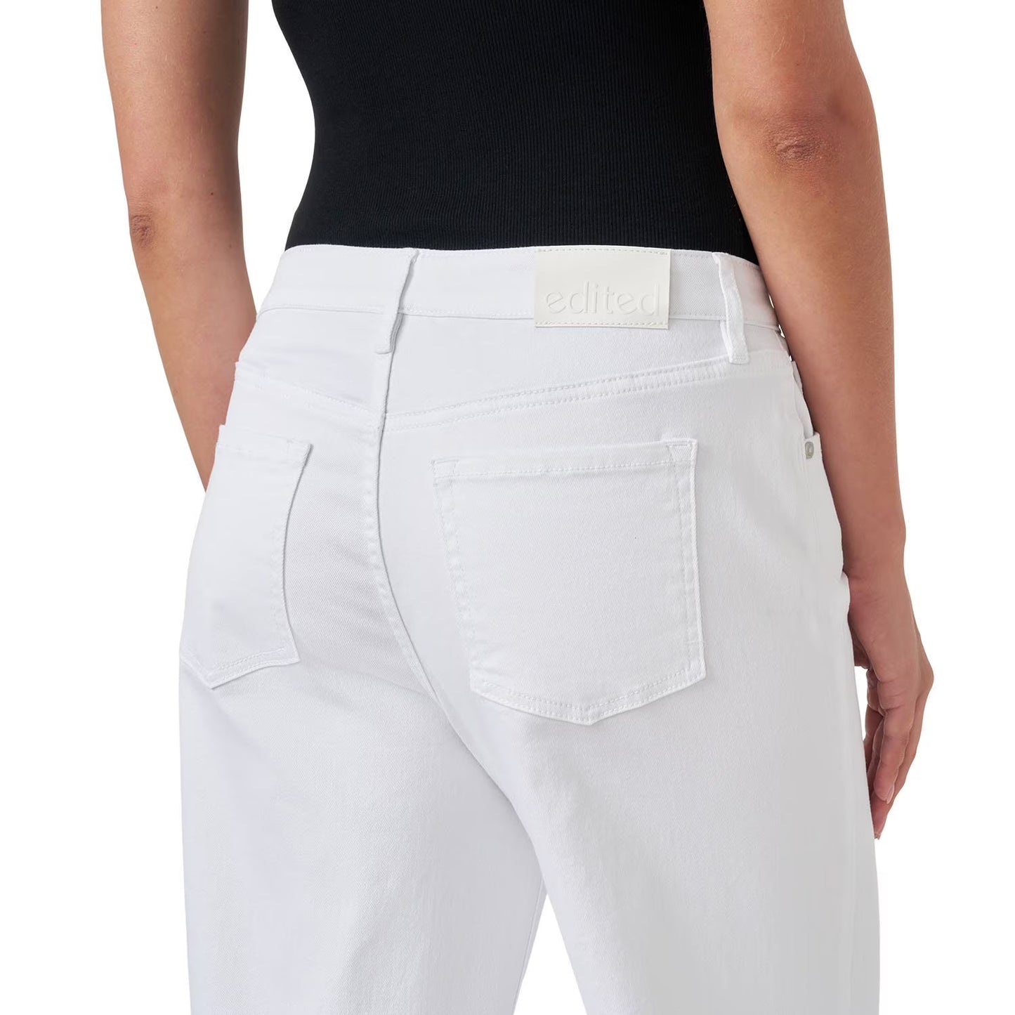Edited by Hunter McGrady Women's Wide Leg Crop Jean
