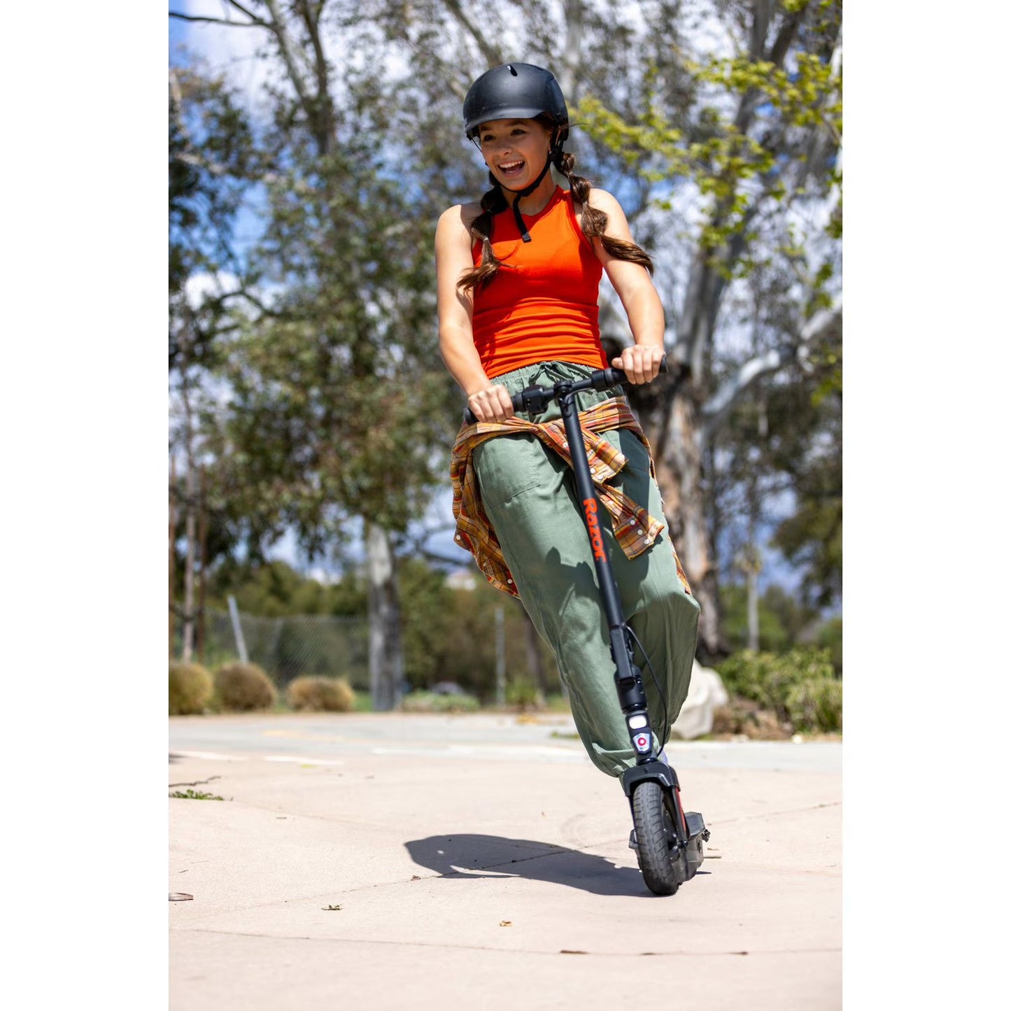 Razor Raven Electric Kick Scooter with 170W High-Torque Hub Motor