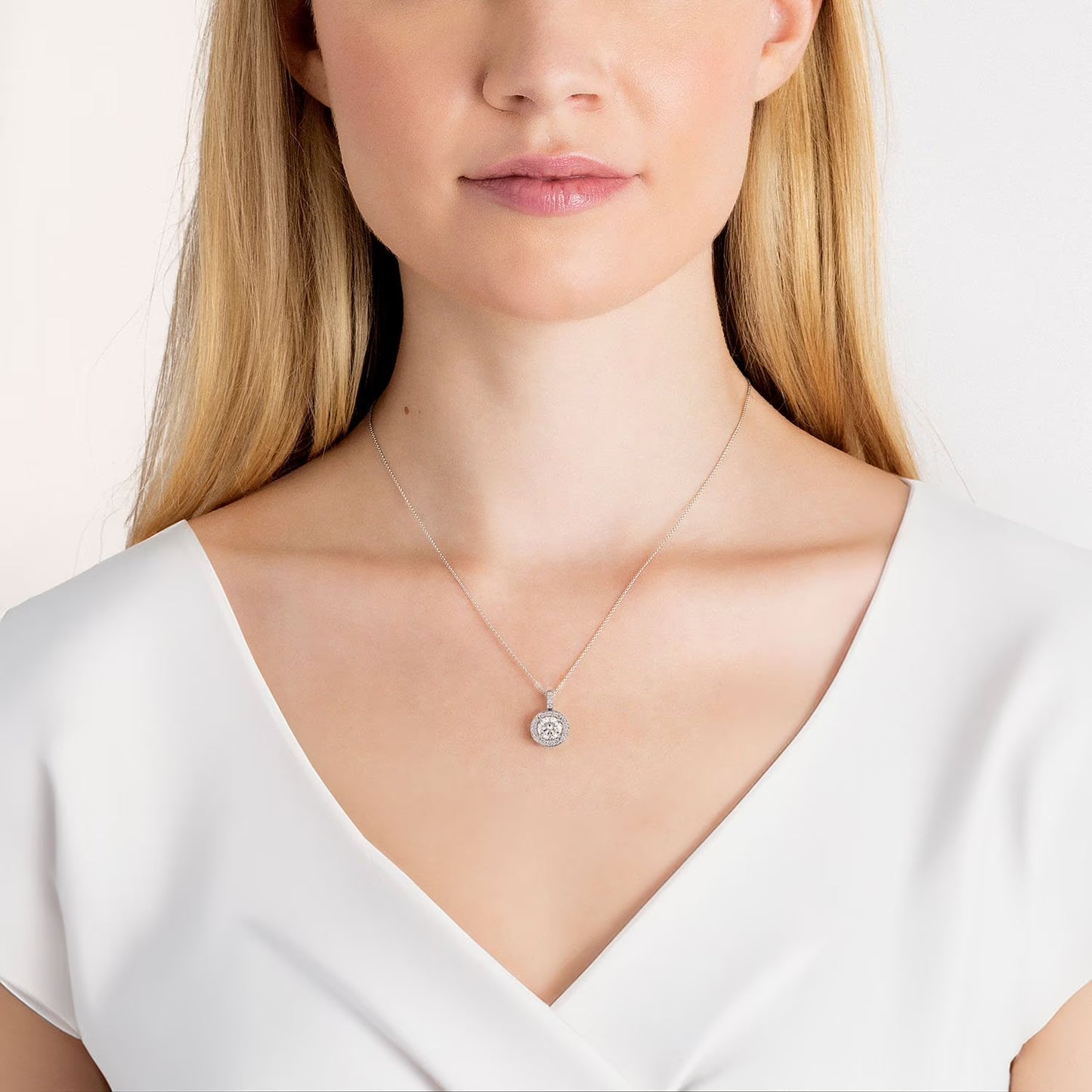 Elegant 18K Gold Necklace with 1.10 CTW Round Halo Diamond Pendant
