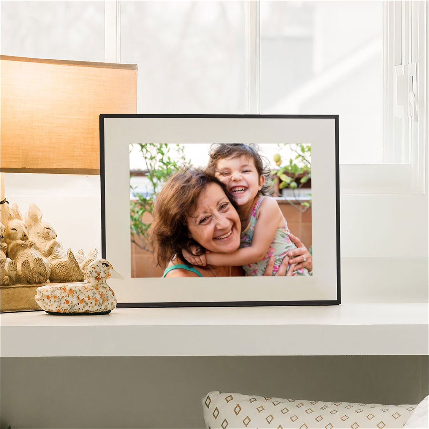 Aura 12" Aspen Digital Photo Frame